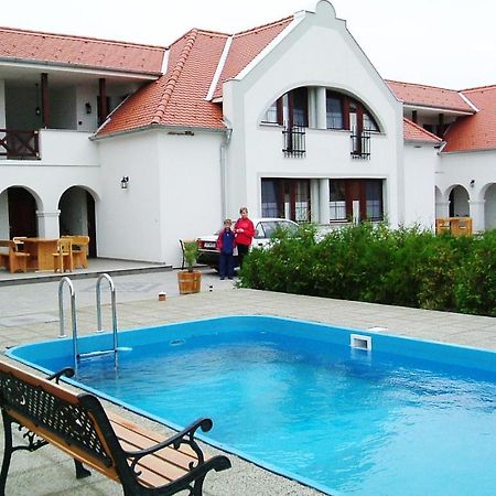 Szanyi Vendeghaz Hotel Hegyko Bagian luar foto